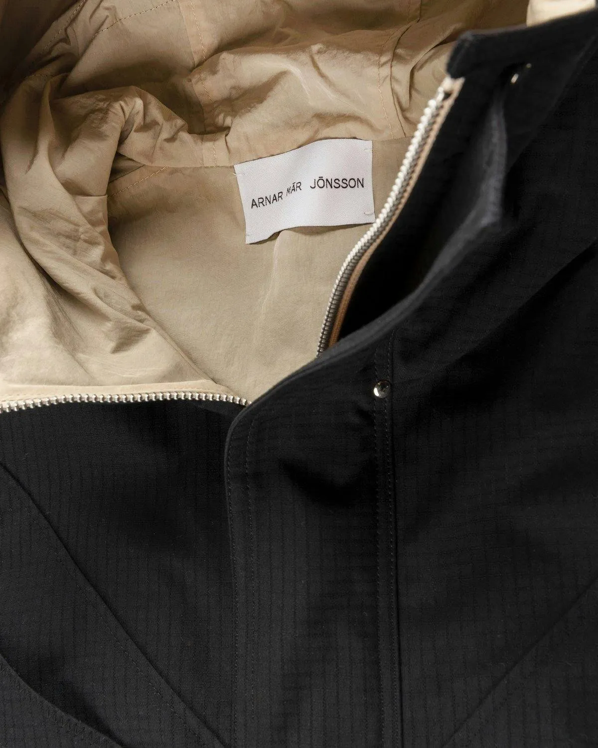 Arnar Mar Jonsson – Ventile Cross Pocket Outerwear Jacket Lava Beige | Highsnobiety Shop