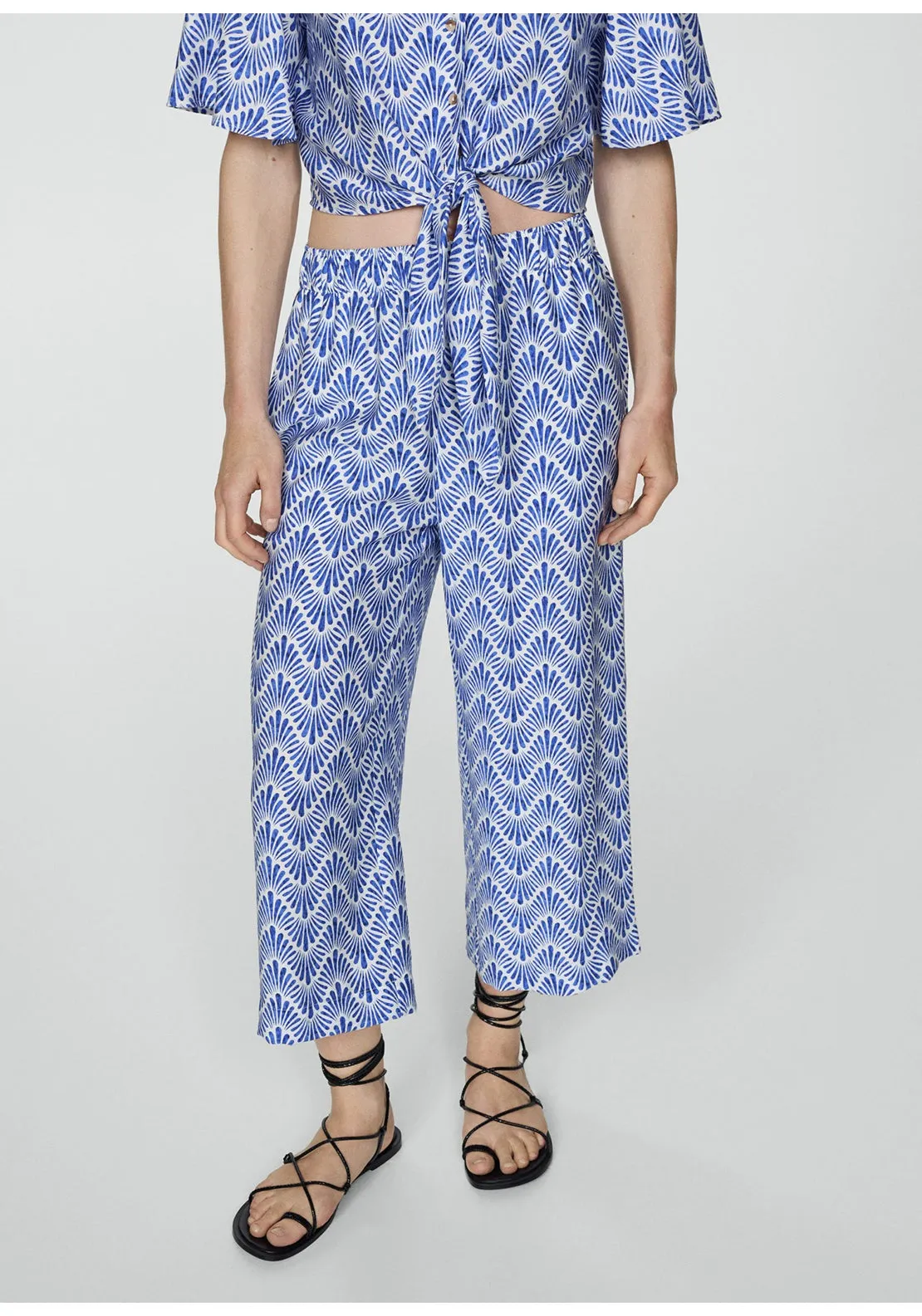 Printed straight trousers