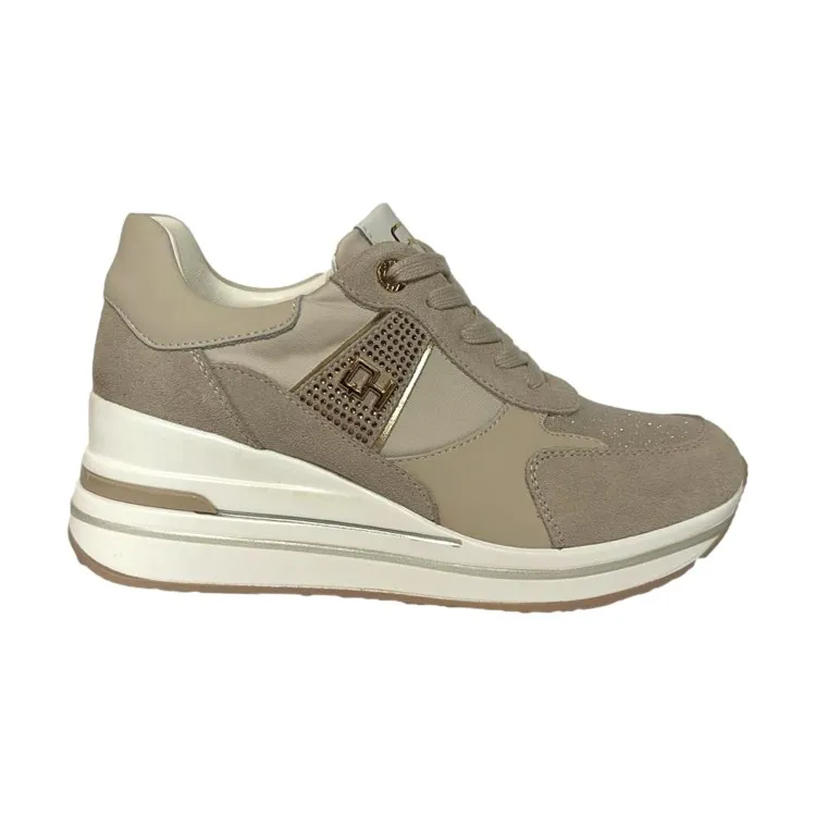 QH7 Queen Helena QH7017 Sneaker Donna Stringate Beige