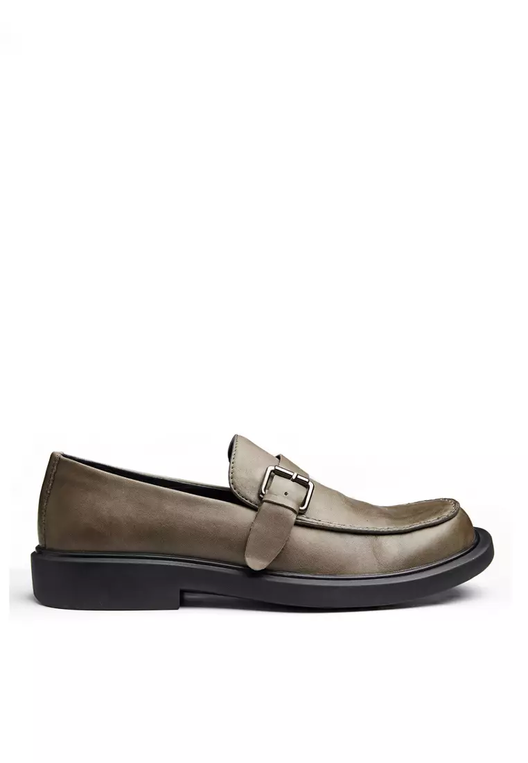 Twenty Eight Shoes VANSA Top Layer Cowhide Buckle Slip-on Loafer  VSM-C2975