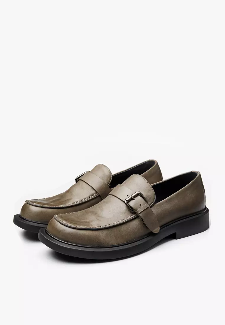 Twenty Eight Shoes VANSA Top Layer Cowhide Buckle Slip-on Loafer  VSM-C2975