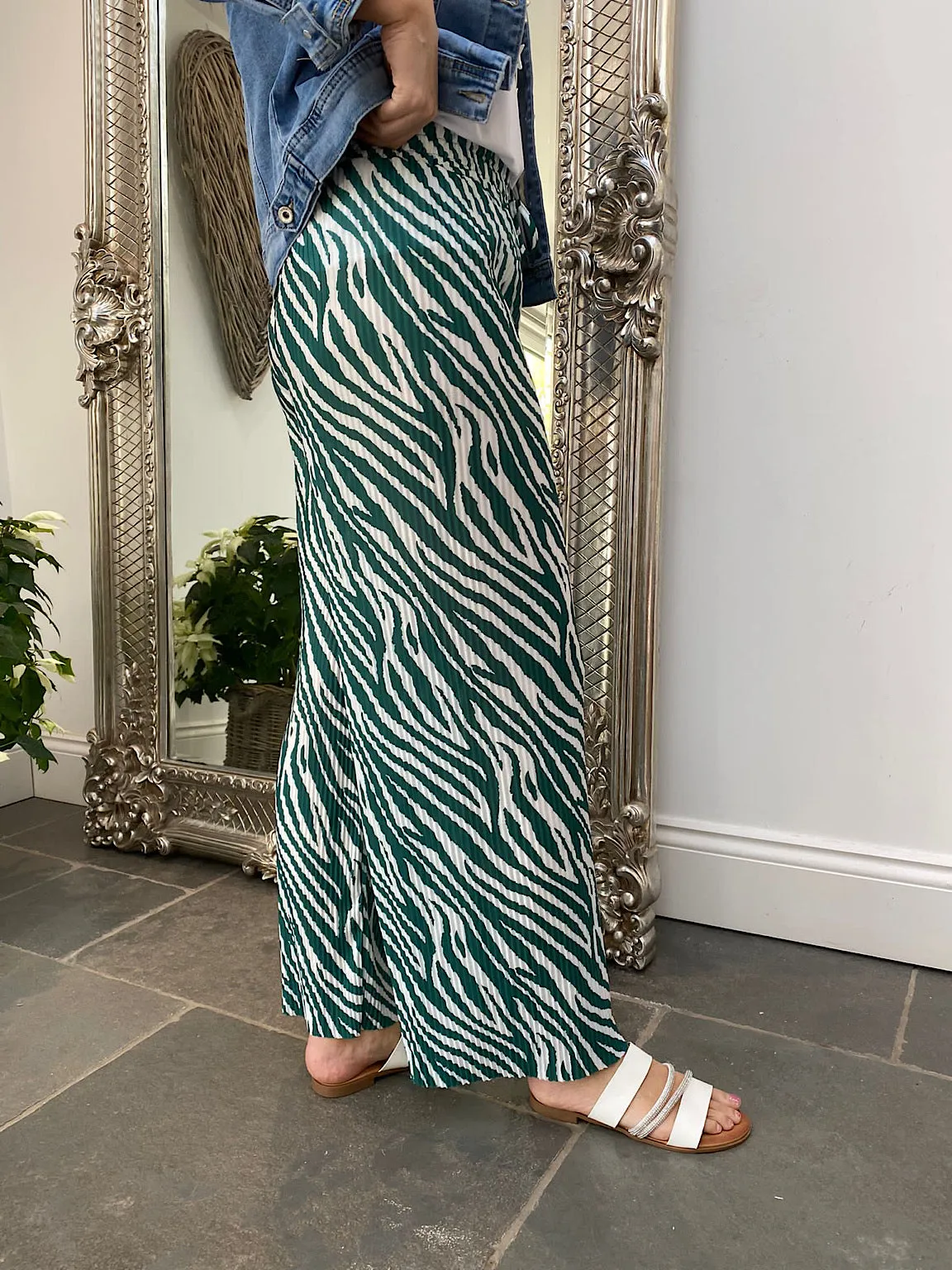 Zebra Plisse Flow Trousers