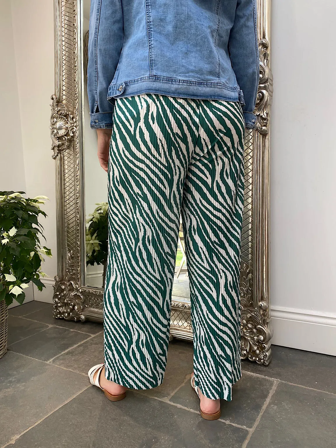 Zebra Plisse Flow Trousers