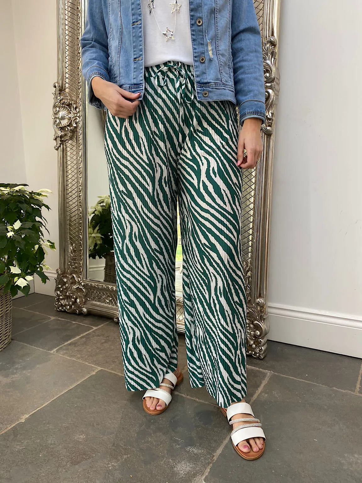 Zebra Plisse Flow Trousers